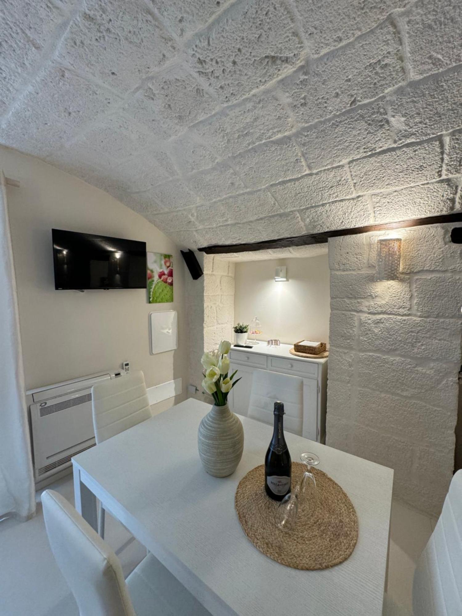 Mia House Apartment 莫诺波利 外观 照片